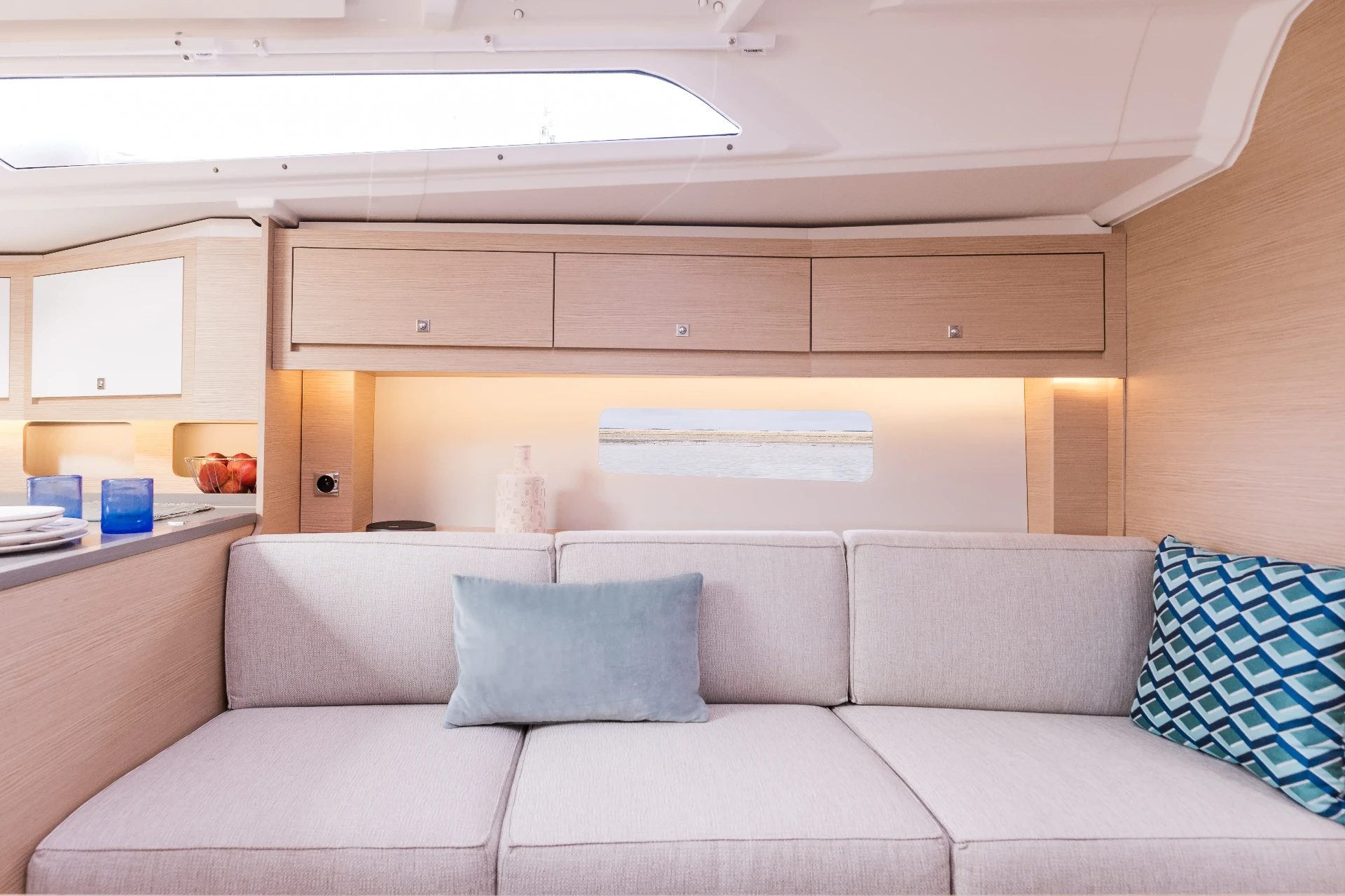 Dufour Yachts Dufour 37 Sunsail 37.3 Premium Plus — photo 3