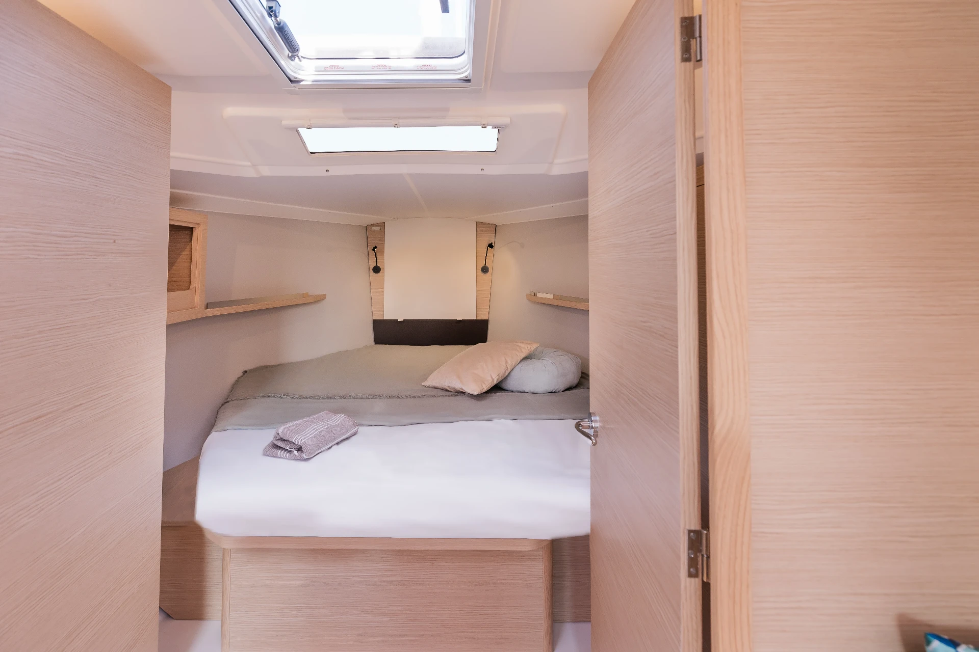 Dufour Yachts Dufour 37 Sunsail 37.3 Premium Plus — photo 4
