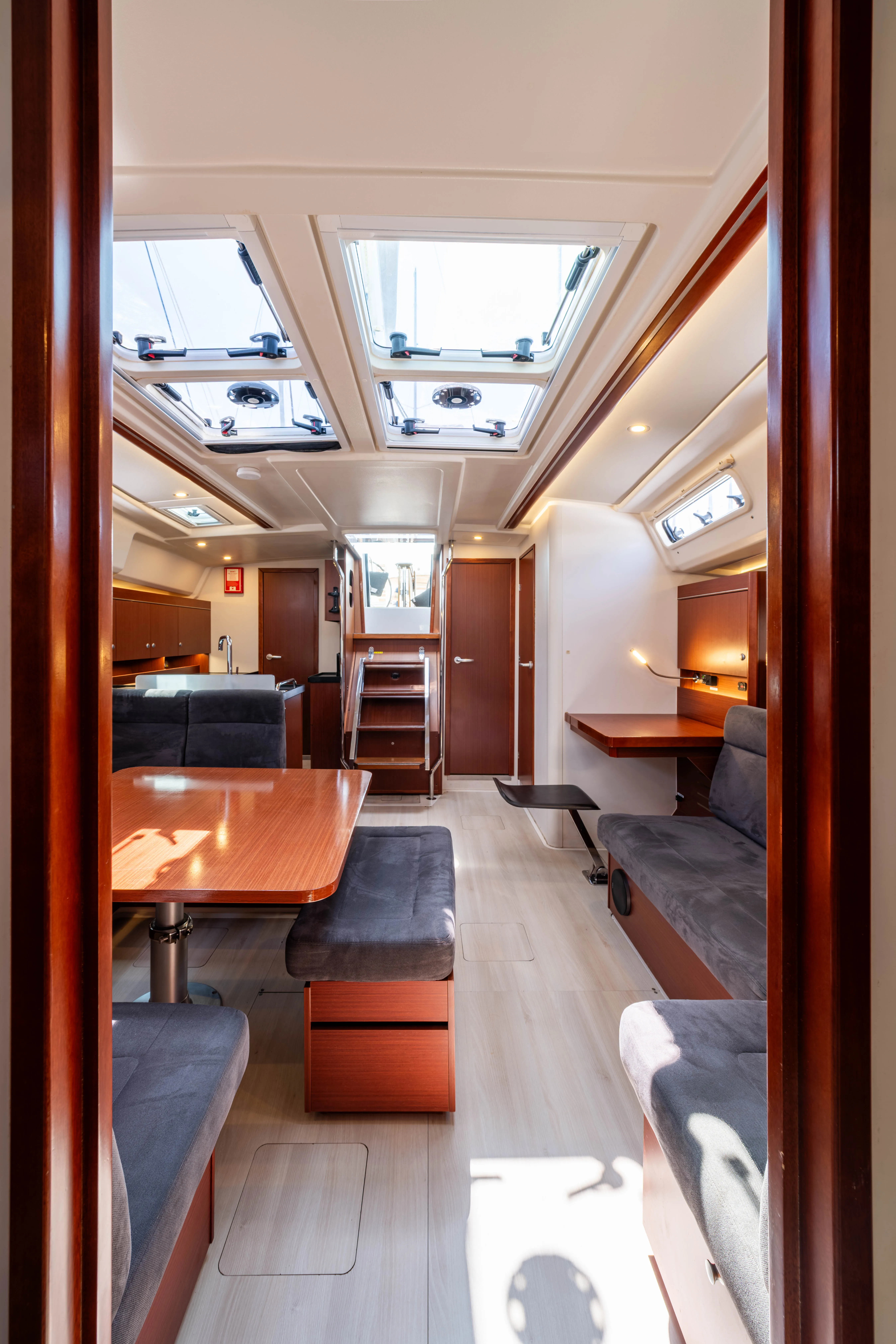 Image slide 242596