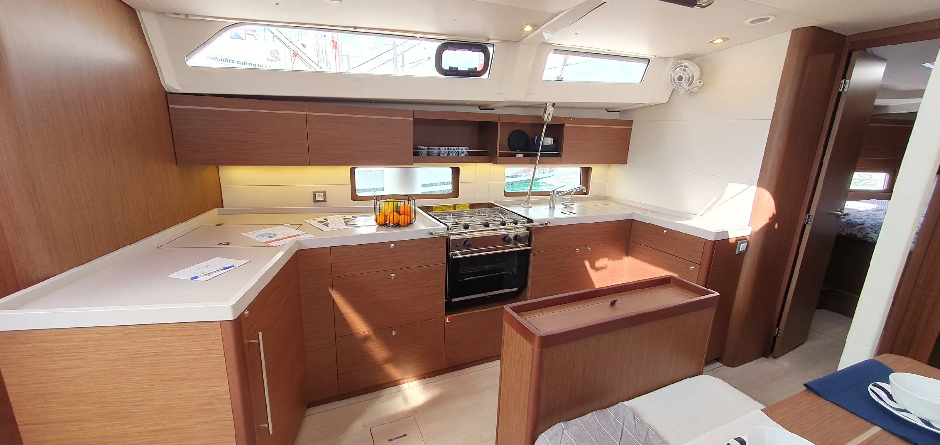 Image slide 272249