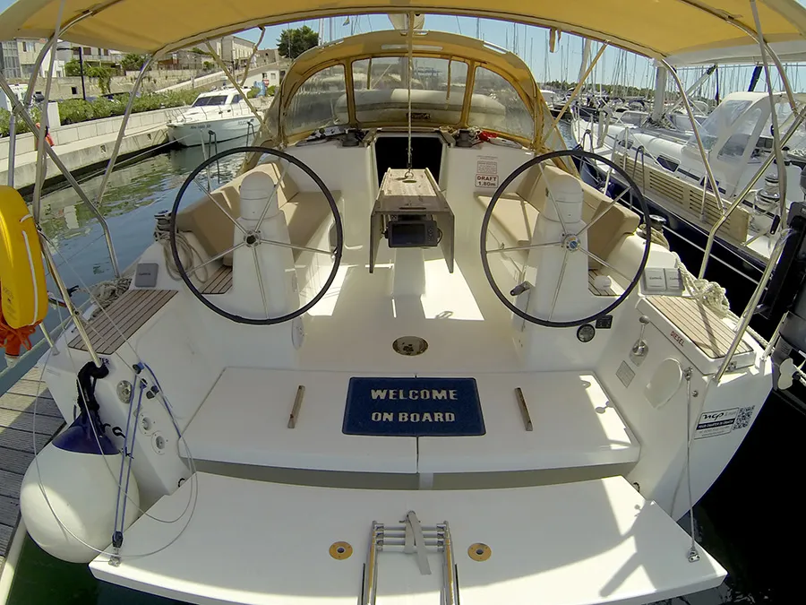 Image slide 280523