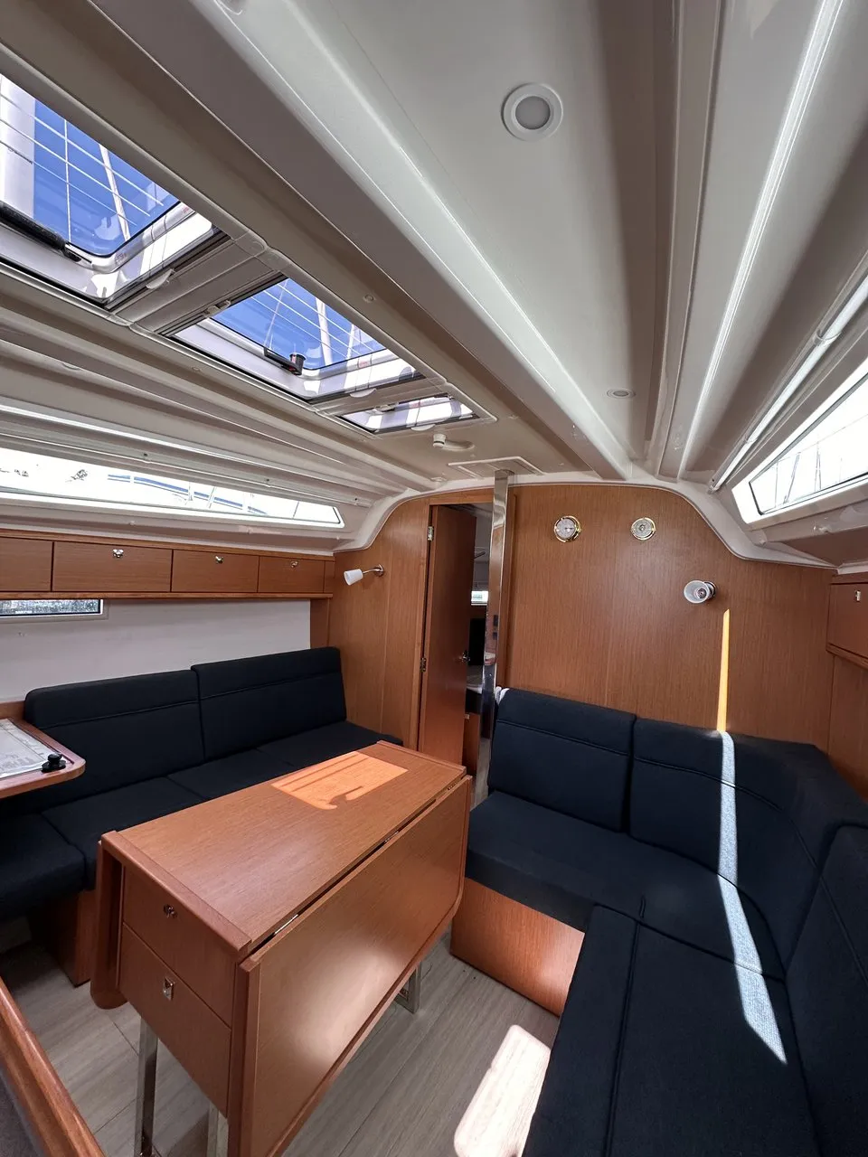 Image slide 290243