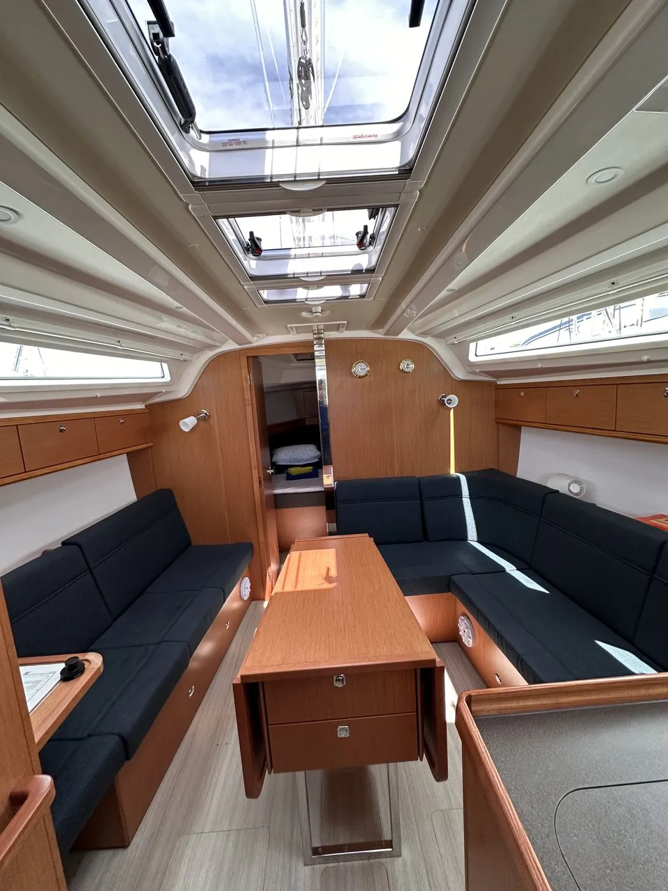 Image slide 290244
