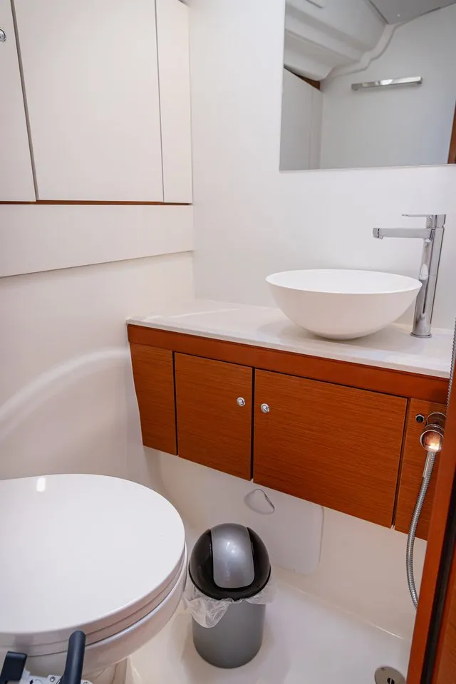 Image slide 691