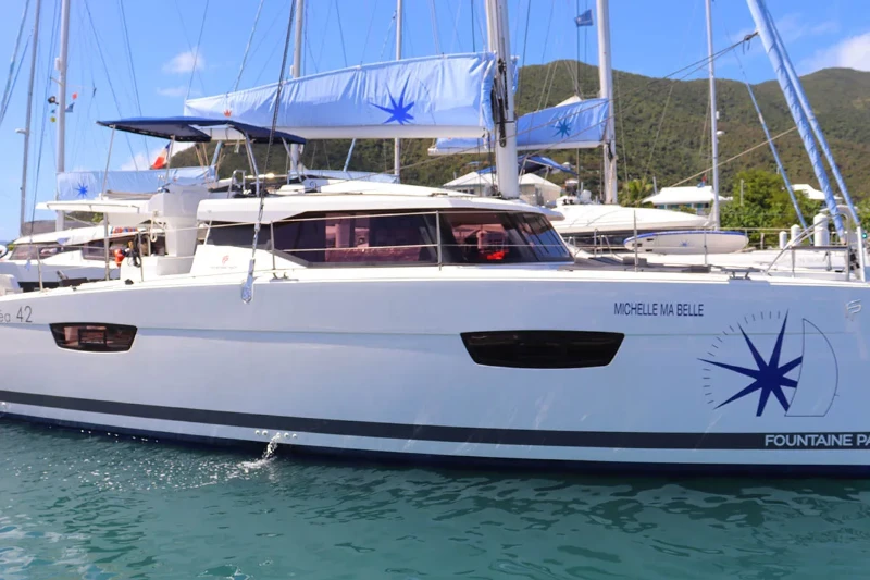 Bootsfoto Fountaine Pajot Astrea 42 Quatuor Michelle ma Belle