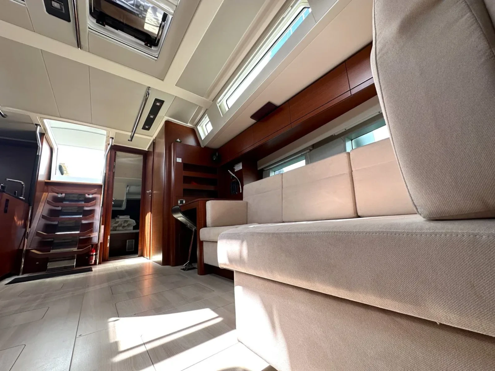 Image slide 90653